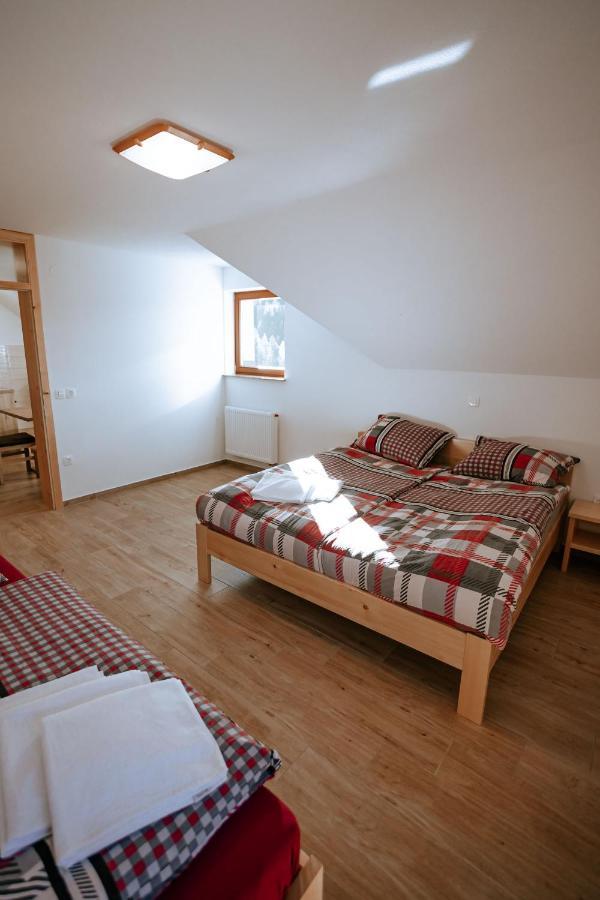 Apartments Cenda Zelezniki Zewnętrze zdjęcie