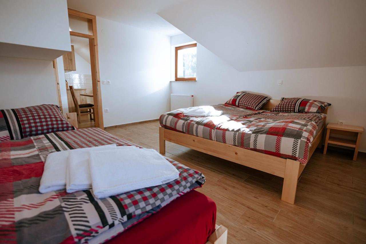 Apartments Cenda Zelezniki Zewnętrze zdjęcie